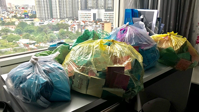 Hàng chục nghìn vé liên 3 của HTX Thống Nhất đã bị bỏ đi nhưng phóng viên đã lưu lại được.