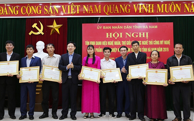 Tôn vinh nghệ nhân, thợ giỏi lĩnh vực nghề thủ công mỹ nghệ