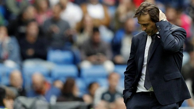 Real càng chìm trong khủng hoảng, tương lai của HLV Lopetegui ở Madrid càng trở nên mong manh. (Ảnh: Getty Images)