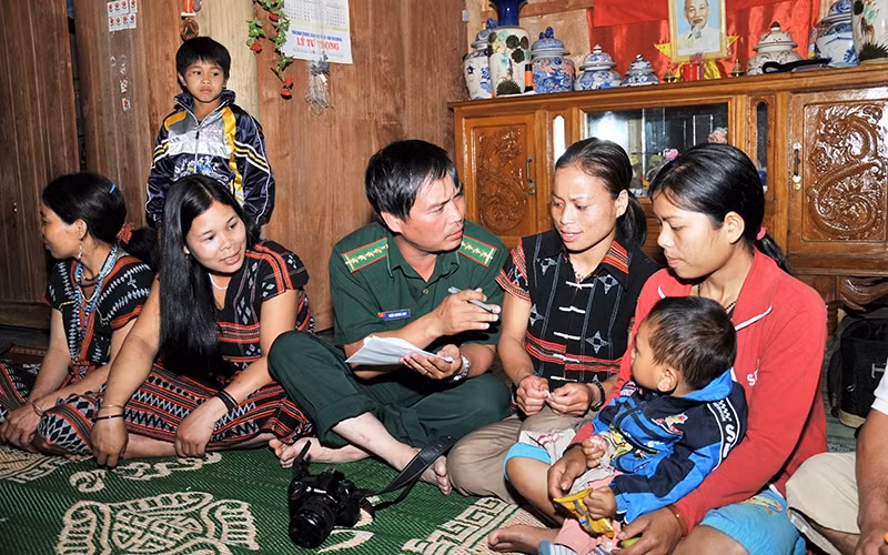 Phóng viên Báo Biên phòng tác nghiệp tại vùng sâu, vùng xa, vùng biên giới của Tổ quốc.