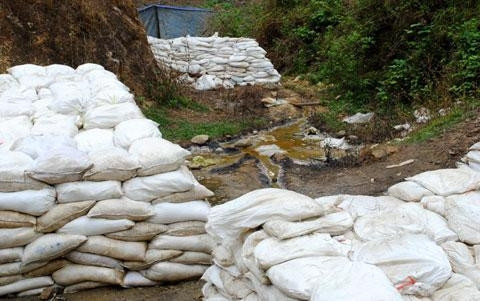 Phát hiện cơ sở ủ thuê măng vầu bằng lưu huỳnh cho Trung Quốc