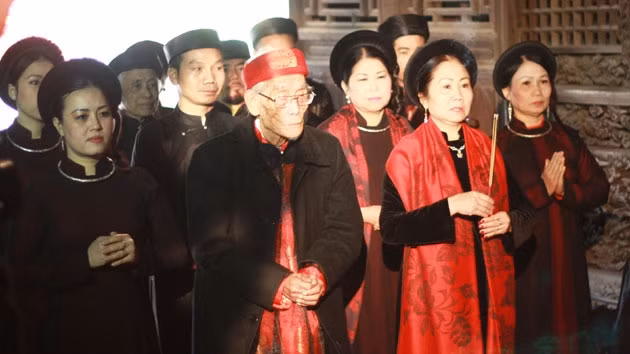 Phục dựng Hát cửa đình và câu chuyện bảo tồn ca trù