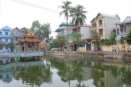 Đường làng, ngõ xóm ở xã Đan Phượng, huyện Đan Phượng (Hà Nội) được đầu tư xây dựng khang trang, sạch đẹp.