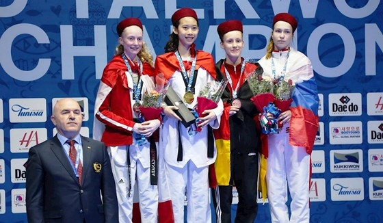 Nữ võ sĩ Hồ Thị Kim Ngân (HCV taekwondo trẻ thế giới hạng dưới 49 kg) là một trong những gương mặt nổi bật của thể thao Việt Nam tại giải lần này.