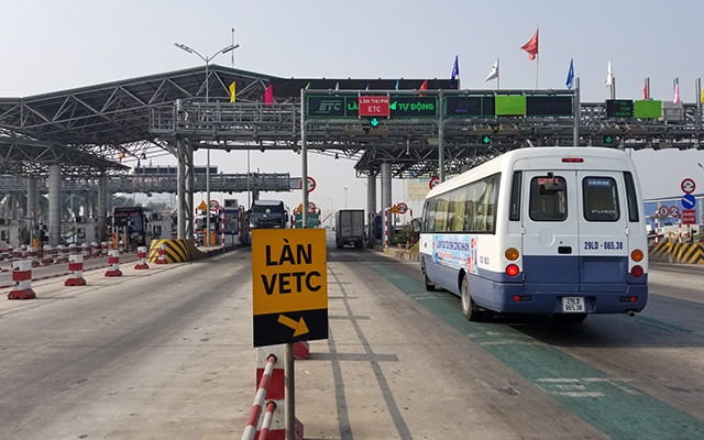  Sau 5 năm, VETC vẫn chưa ký được hợp đồng, hay phụ lục hợp đồng thu phí không dừng với 33/44 trạm cam kết với Bộ GTVT.
