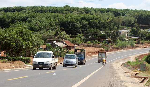Giao thông biên giới Bình Phước được kết nối tạo thuận lợi trong lưu thông hàng hóa.