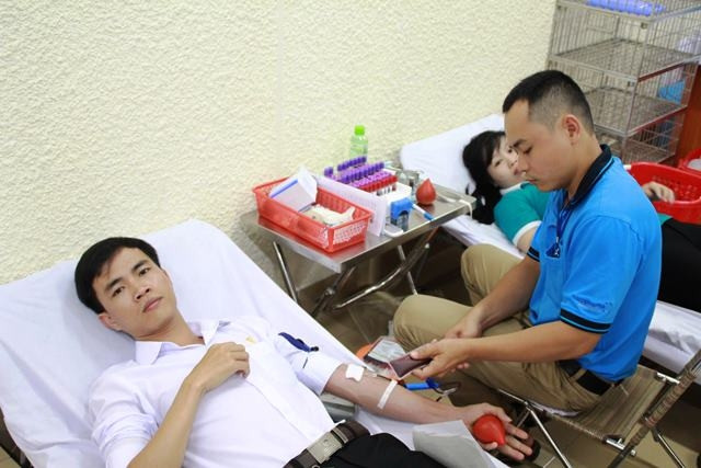 Trung tâm Truyền máu Chợ Rẫy tiếp nhận máu tại tỉnh Đồng Nai.