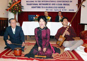 Biểu diễn ca trù.