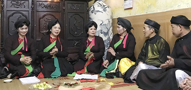 Một canh hát quan họ truyền thống tại làng Duệ Đông, thị trấn Lim, huyện Tiên Du (Bắc Ninh).