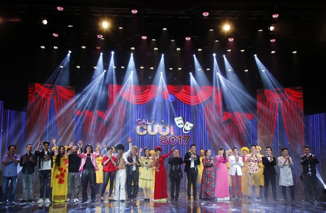 Đông đảo các nghệ sĩ hài hội tụ trong chương trình Gala cười 2017.