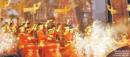 Biểu diễn nghệ thuật trong đêm khai mạc