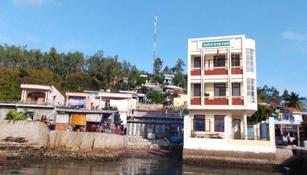 Môi trường ở làng đảo Trí Nguyên thích hợp để nuôi thử nghiệm loại muỗi chống bệnh sốt xuất huyết