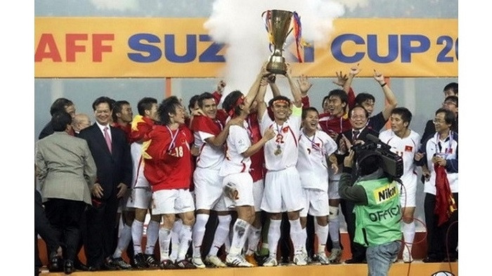 Tuyển Việt Nam lần đầu giành cúp vàng AFF Cup năm 2008. (Ảnh: AFF Cup)