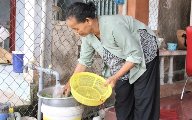 Quảng Ngãi phấn đấu đến năm 2020 có 50% dân số sử dụng nước sạch đạt chuẩn của Bộ Y tế.
