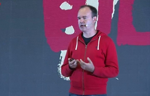 Ông PeterPeter Vesterbacka, cha đẻ trò chơi Angry Birds thuyết trình về trí tuệ nhân tạo tại Việt Nam.