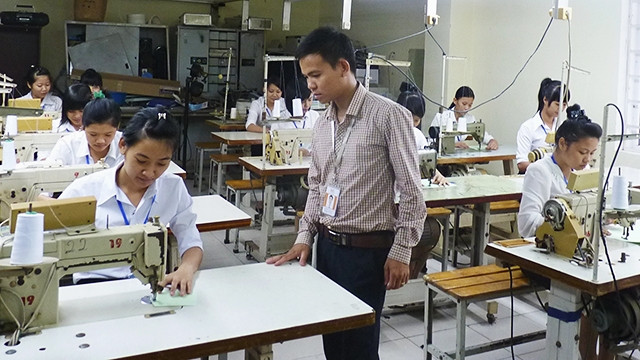 Nên học tập, làm thủ tục ở những cơ sở được cấp phép.