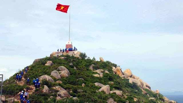 Khánh thành Cột cờ Tổ quốc trên đảo Cù Lao Xanh