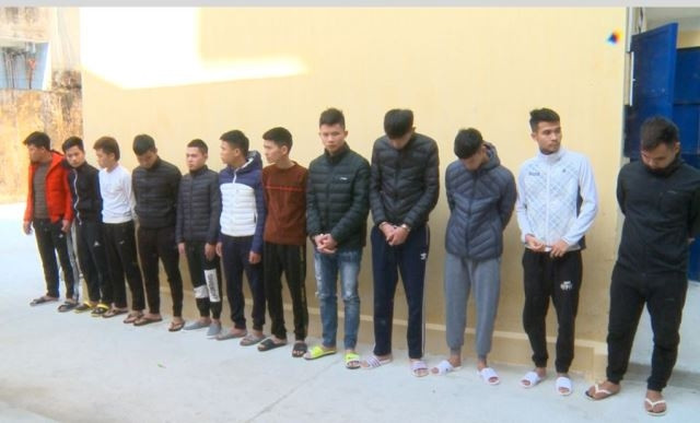 Cơ quan công an tạm giữ hình sự 12 đối tượng liên quan hành vi gây rối trật tự công cộng.