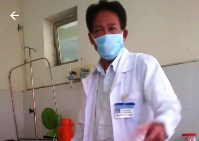 Bác sĩ Tạ Nam Ngạn. (Ảnh chụp lại từ clip)