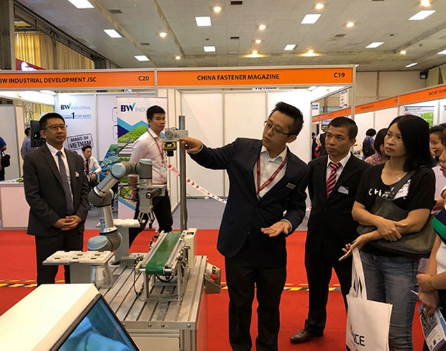 "Robot hợp tác được thiết kế để cộng tác với con người. 