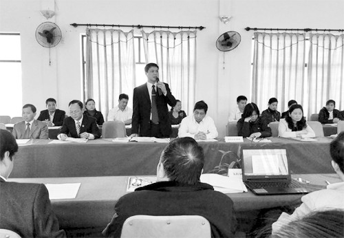 Các đại biểu ngành tòa án, chuyên gia pháp luật góp ý tại Hội thảo nghiên cứu về hòa giải tại Tòa án Việt Nam. Ảnh: QUỲNH MAI