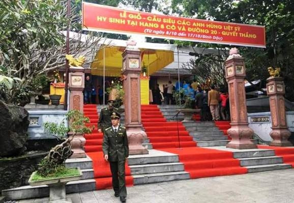 Lê tri ân diễn ra trang trọng lại hang Tám cô trên đường 20 - Quyết thắng. (Ảnh: Trung tâm du lịch Phong Nha - Kẻ Bàng)