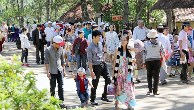 Nhiều khu du lịch tại Đà Lạt tấp nập du khách