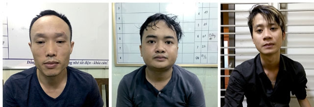 Ba kẻ bị bắt khẩn cấp.