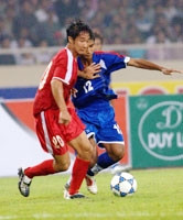 Quốc Vượng (trái) đã khai báo
về những đường dây cá độ.