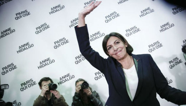 Niềm vui chiến thắng của bà Hidalgo trong đêm 30-3. (Ảnh: Le Monde)