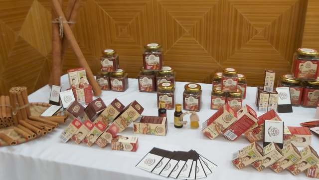 Các sản phẩm được sản xuất theo chuẩn Thương mại đa dạng sinh học có đạo đức trưng bày tại lễ ra mắt.