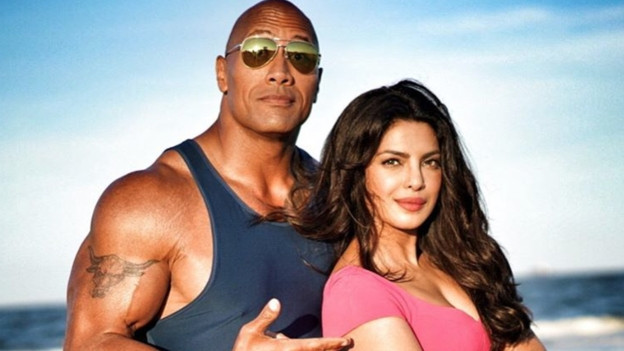 Priyanka Chopra trong phim Baywatch với Dwayne Johnson.