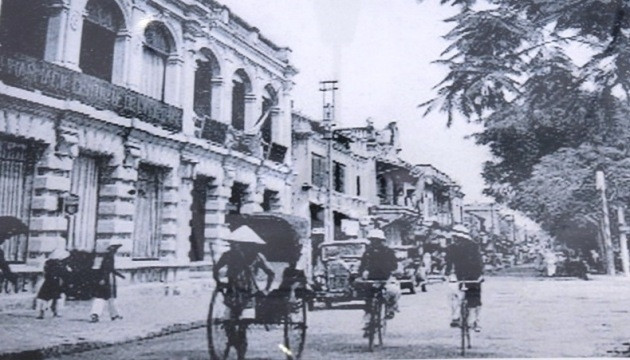 Đường Lê Lợi thành phố Huế đầu thế kỷ XX.