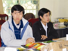 Lượng (trái) – Cường (phải).