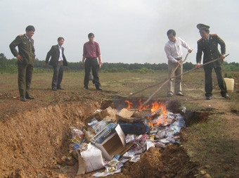 Tiêu hủy 15.862 văn hóa phẩm “độc hại”