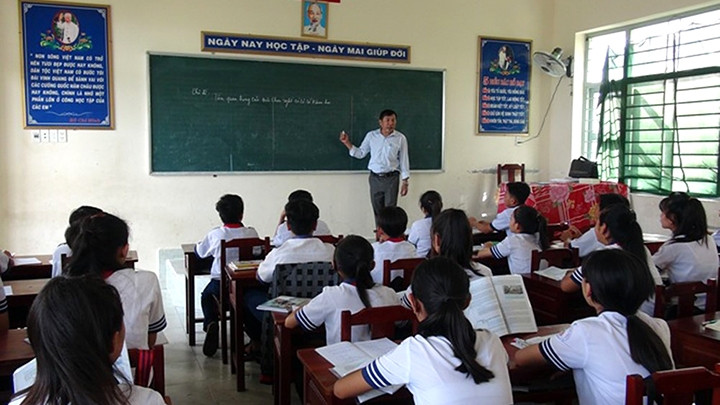 Một giờ học tại Trường THCS An Thủy, huyện Ba Tri, tỉnh Bến Tre. Ảnh: HUỲNH PHÚC HẬU