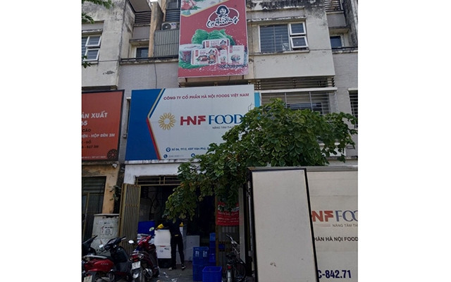 Cơ sở sản xuất gây ô nhiễm môi trường của Công ty cổ phần Hà Nội Foods Việt Nam tại Khu đô thị Văn Phú (quận Hà Đông, Hà Nội).