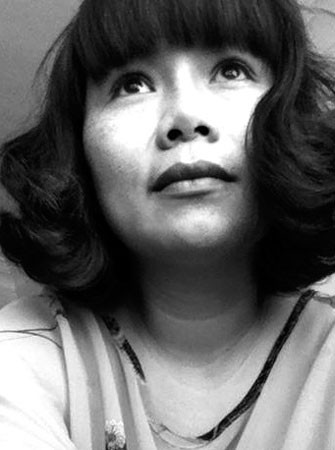 Thơ Phan Huyền Thư