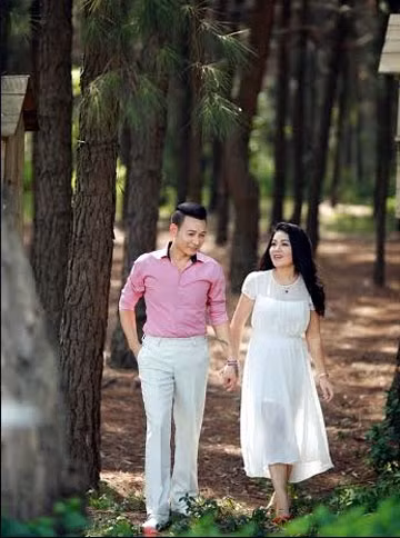 Ca sĩ Anh Thơ và Linh Nguyễn trong MV Đường tình đôi ngả.