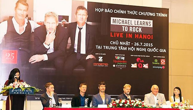 Ban nhạc Michael Learns To Rock trong buổi họp báo diễn ra sáng nay 26-7 tại Hà Nội.