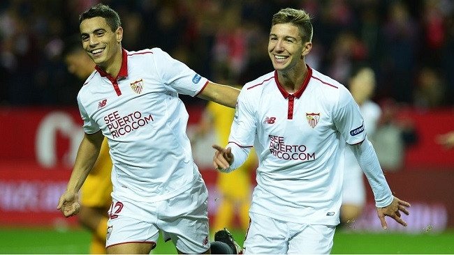 Luciano Vietto góp một cú đúp vào chiến thắng 4-1 của Sevilla trước Malaga. Ảnh: Getty