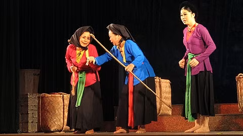 Cảnh trong vở Chuông ngân rừng trúc (Nhà hát chèo Hải Dương). Ảnh:THÚY HIỀN 