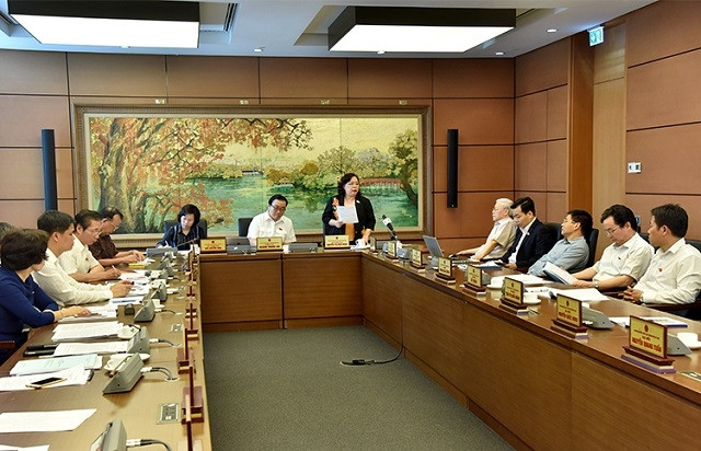 Các đại biểu tổ Hà Nội thảo luận.