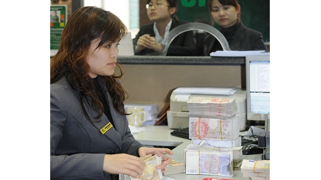 Nguồn dự trữ ngoại tệ tăng rất mạnh trong thời gian qua có một phần quan trọng được chuyển hóa từ kiều hối. Ảnh: NG.NAM