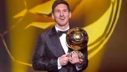 Lần thứ tư liên tiếp L.Mét-xi giành danh hiệu Quả bóng vàng FIFA 2012