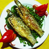 Cá đối chiên xù là đặc sản
của một số nhà hàng.