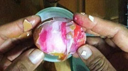 Hình ảnh trứng nhiễm HIV lan truyền trên mạng xã hội. (Ảnh: nguoiduatin.vn)