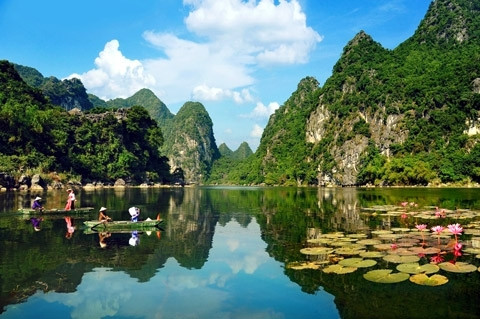 Phong cảnh của Di sản văn hóa và thiên nhiên thế giới Tràng An.