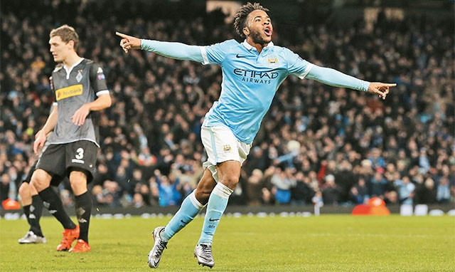 Sterling thay đổi hoàn toàn trong màu áo Man City.