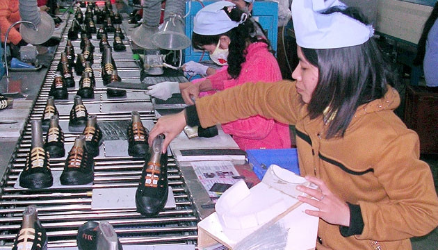 Nhiều lao động ở TP Ninh Bình làm tại khu công nghiệp Khánh Phú.